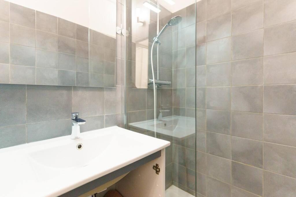 エクス＝アン＝プロヴァンスDuplex En Plein Centre Historique Aix En Provenceアパートメント エクステリア 写真